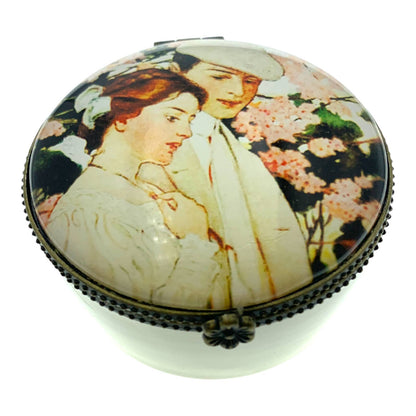 Gatsby Couple in Garden Trinket Box